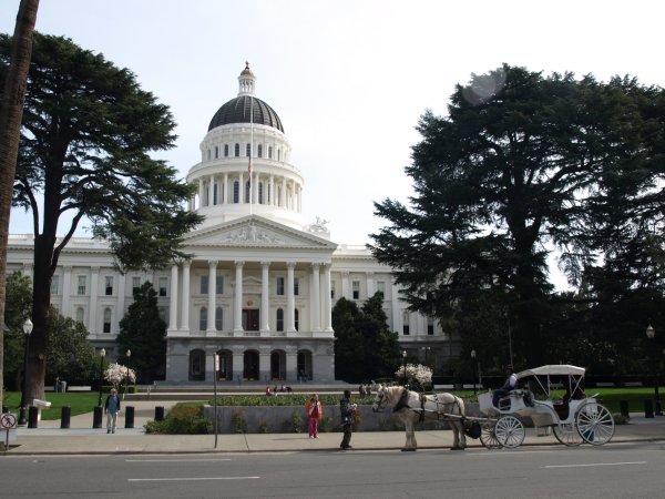 [ capitol1 ]