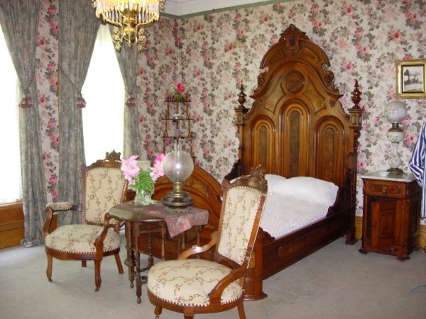 [ Patterson bedroom ]