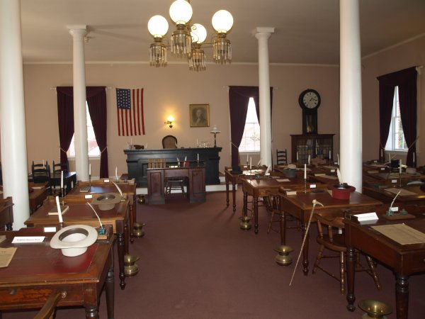 [ capitol1 ]